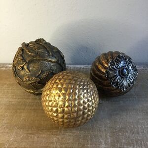 Three classic spheres orbs  embellished finial elegant classy decor